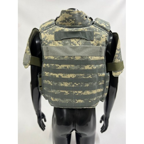 Военный бронежилет пиксельный с плитами в Великом Новгороде