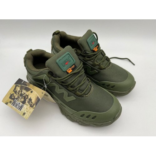 Треккинговые кроссовки «MAGNUM» летние в Великом Новгороде